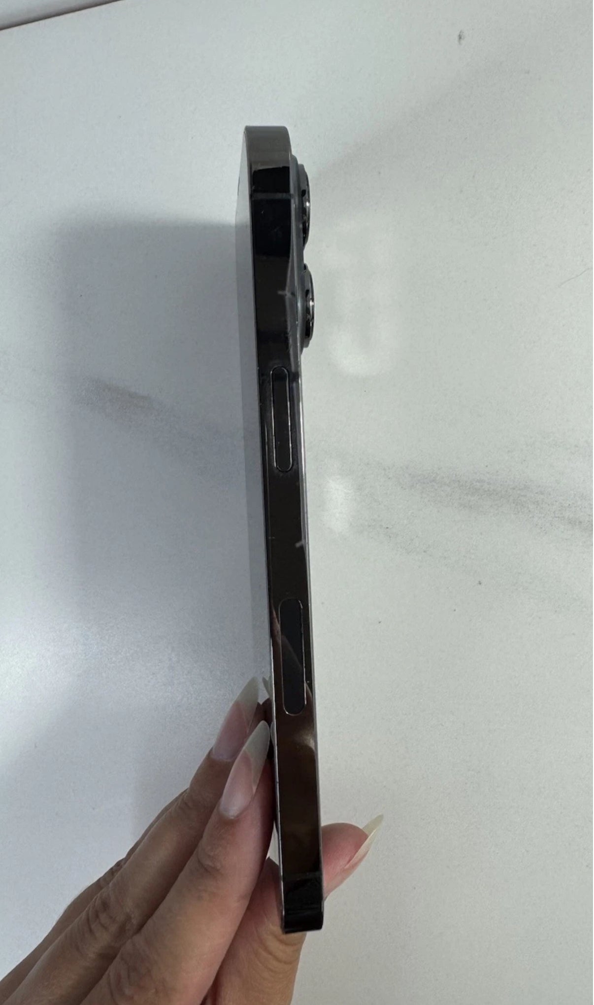 LOCKED IPhone 13 Pro 256 - AT&T