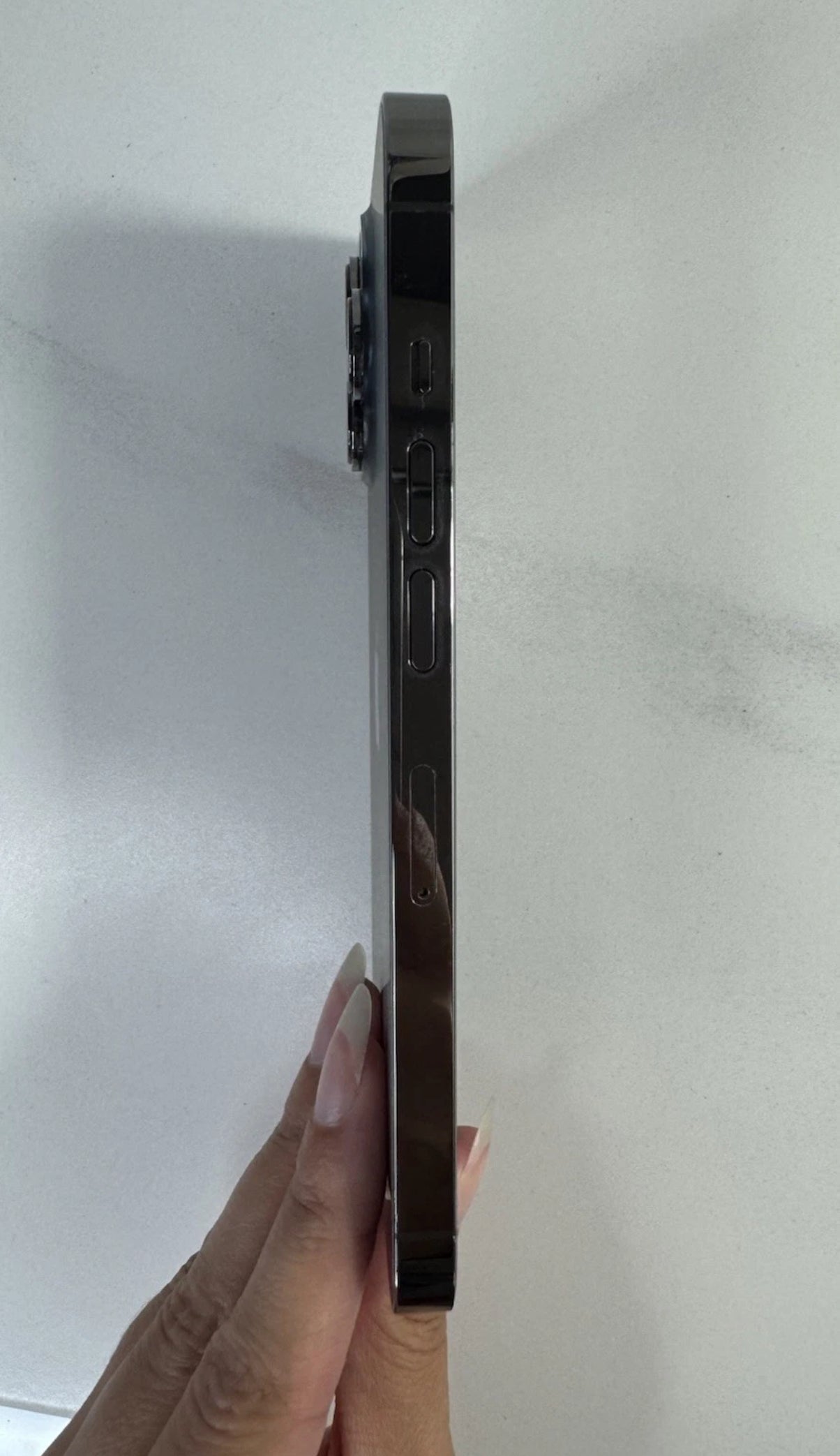 LOCKED IPhone 13 Pro 256 - AT&T